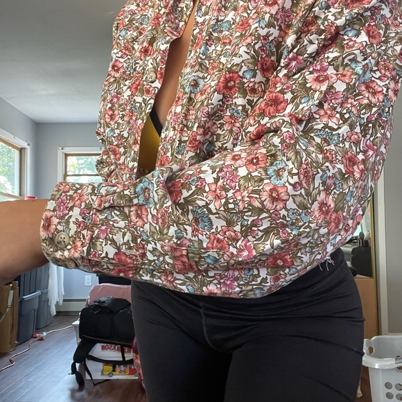 LANDS' END Size Medium/Large Floral Cropped Jacket - Picture 3 of 6